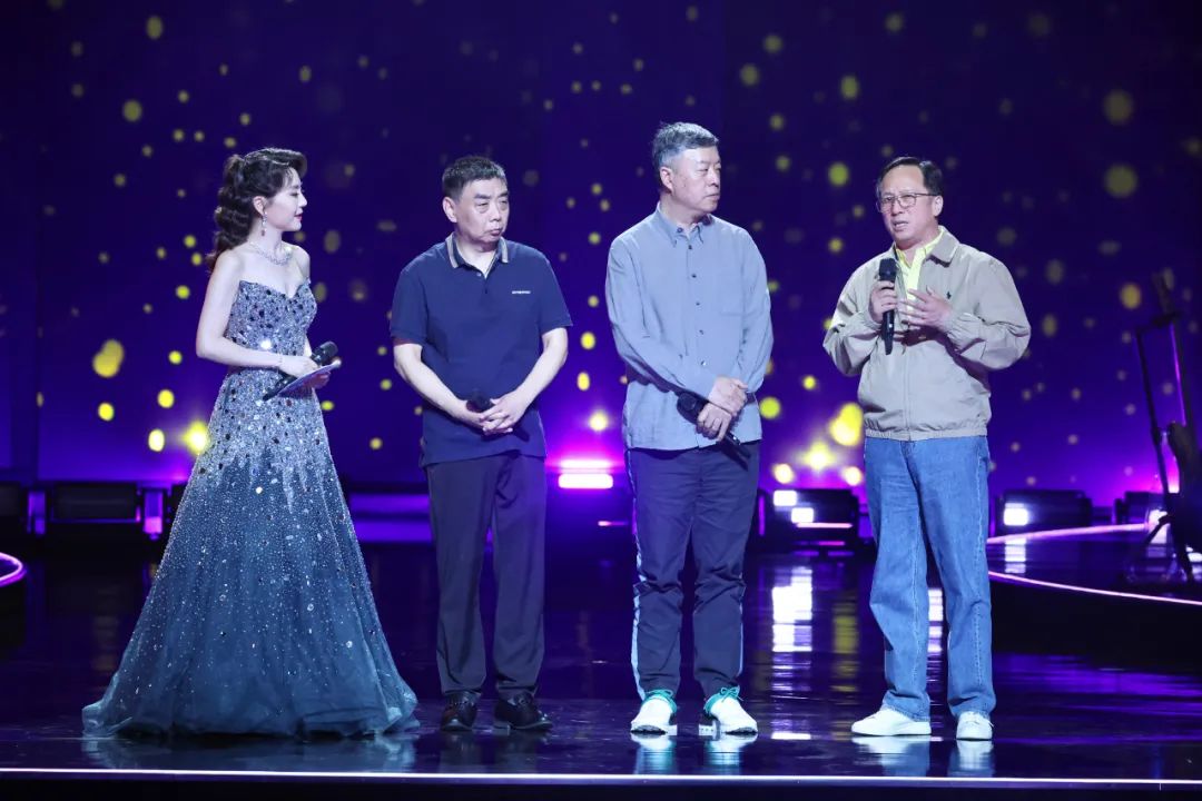 汤非歌乡愁,汤非爱上一座城