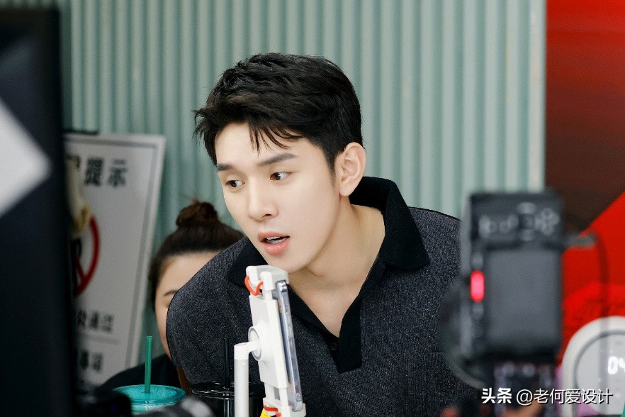 李佳琦塌房，日本人难过:中国爆单王子引发争议，他真的帅