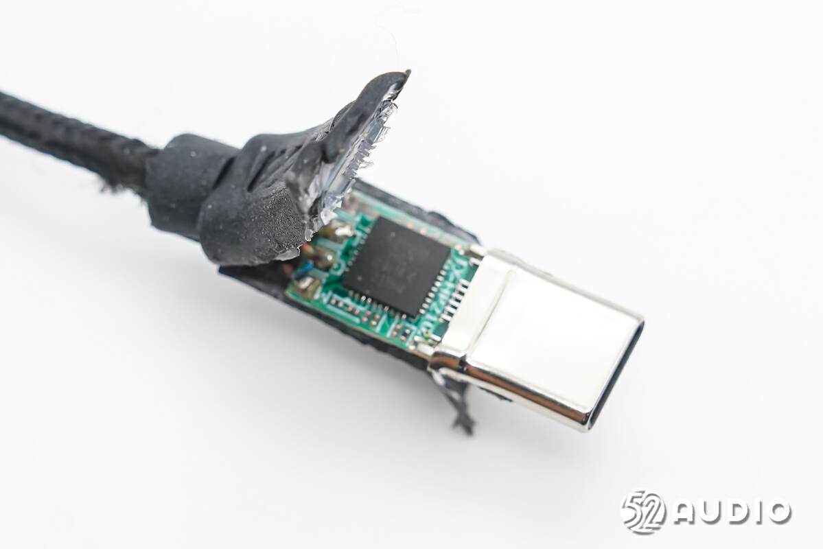 iLuvUSB-Cto3.5mm转换器拆解，高保真音频，24bit/96kHz分辨率