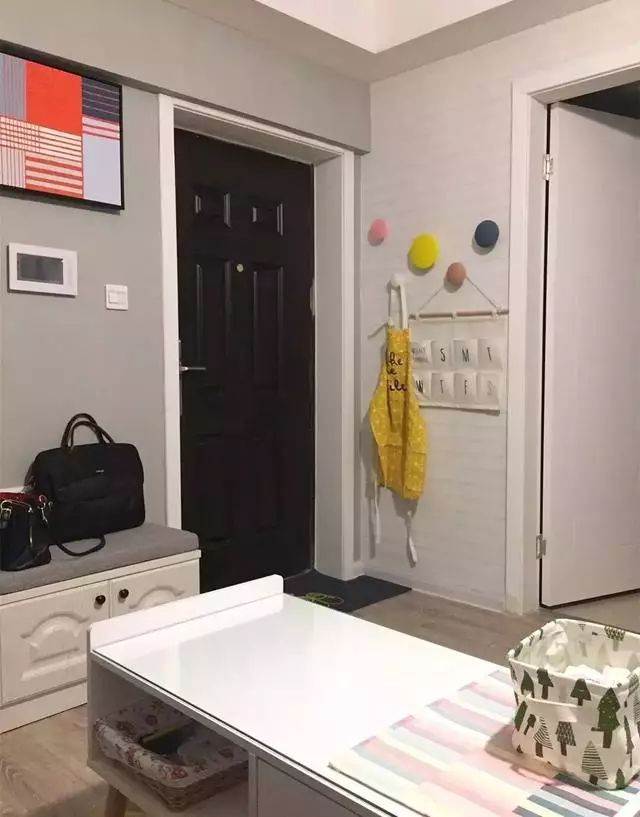 门套颜色与门不一样效果图,门套与门色差太大怎么办