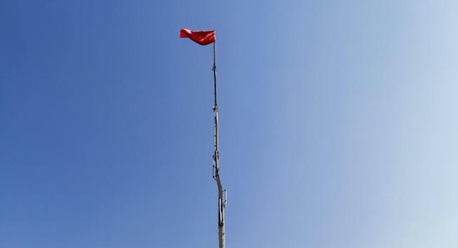 两艘美舰过航台湾海峡新闻评述,台媒报道美舰过航台湾海峡