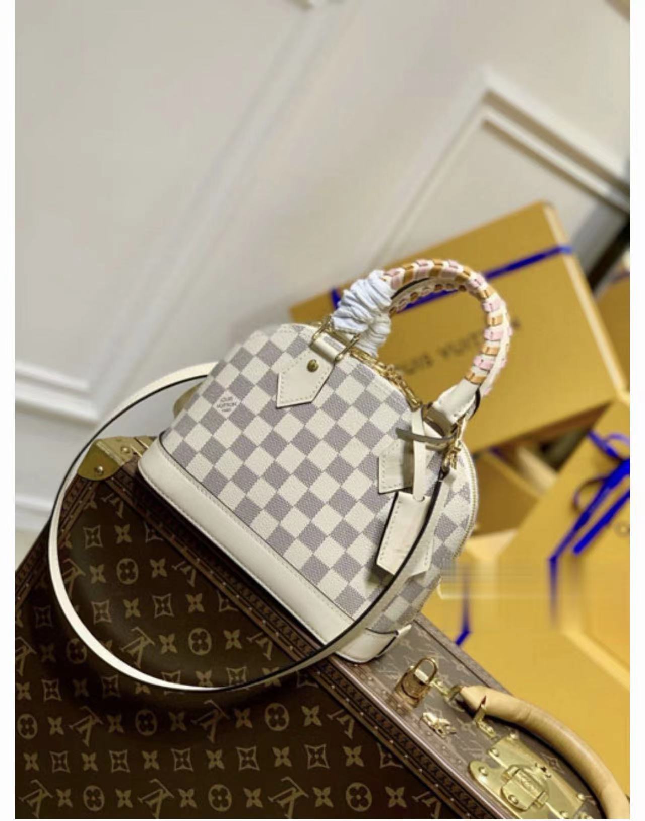 春夏适合买的lv的包,今年的lv夏秋款包