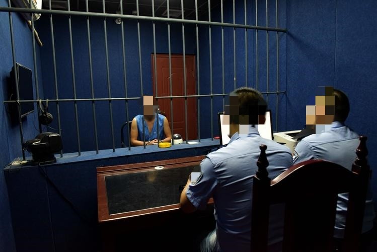 1米8壮汉被杀，1米6驼背老人却被认定是凶手？求告5年终获清白？