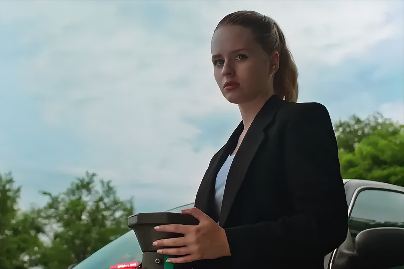 血浆四射的*片爽**，小萝莉简单粗暴的杀戮让你嗨翻天，有谁看过了？