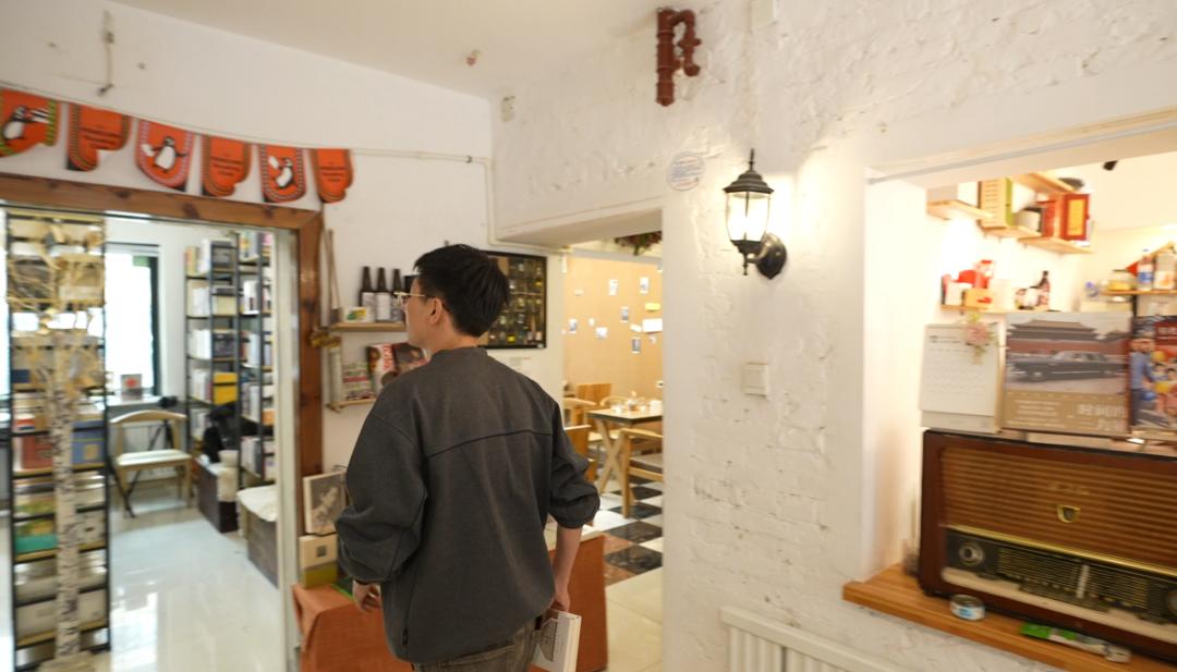 明知是个坑偏往坑里跳,明知是坑也往里跳