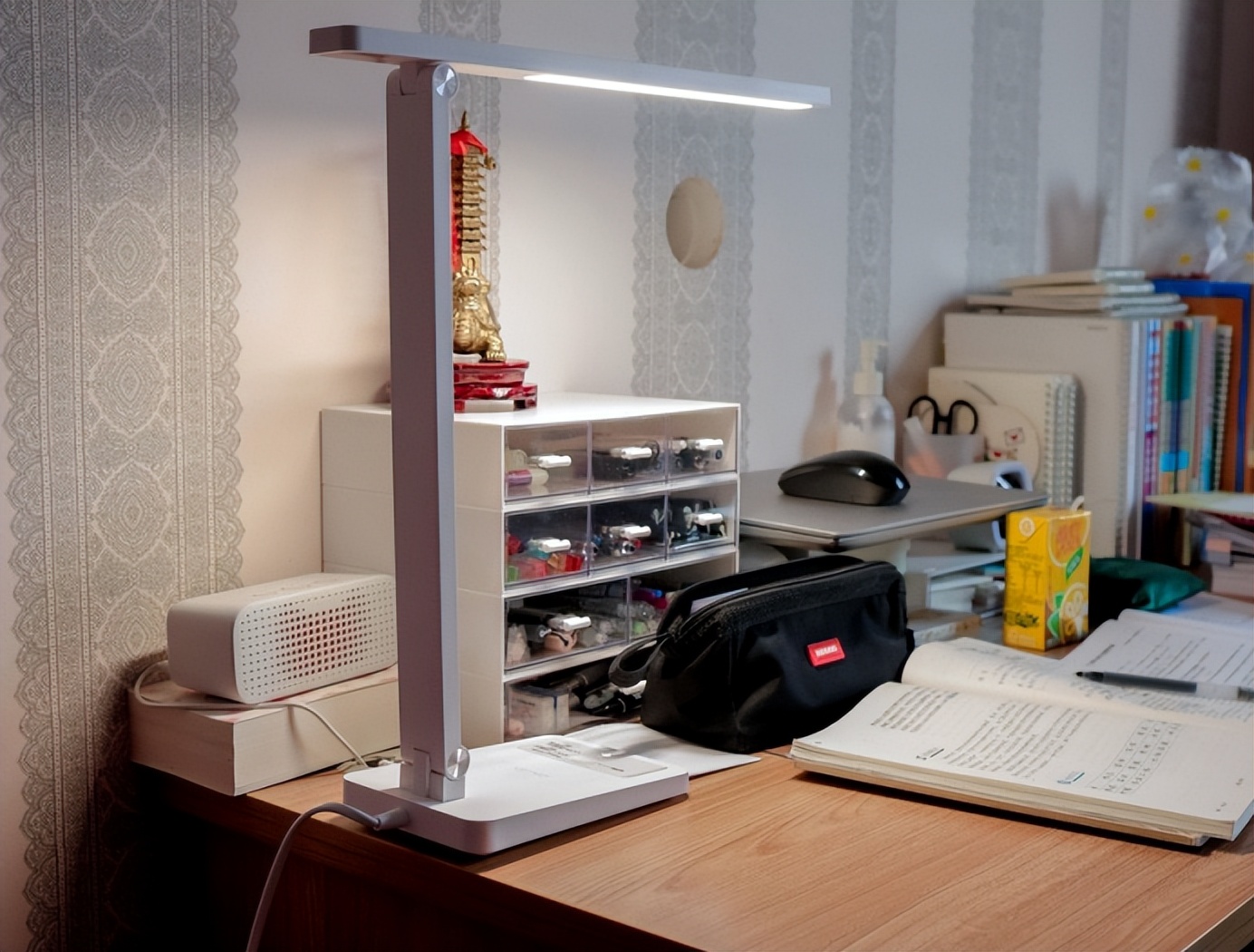 护眼灯台灯推荐以及选购方法,2023护眼台灯排行榜