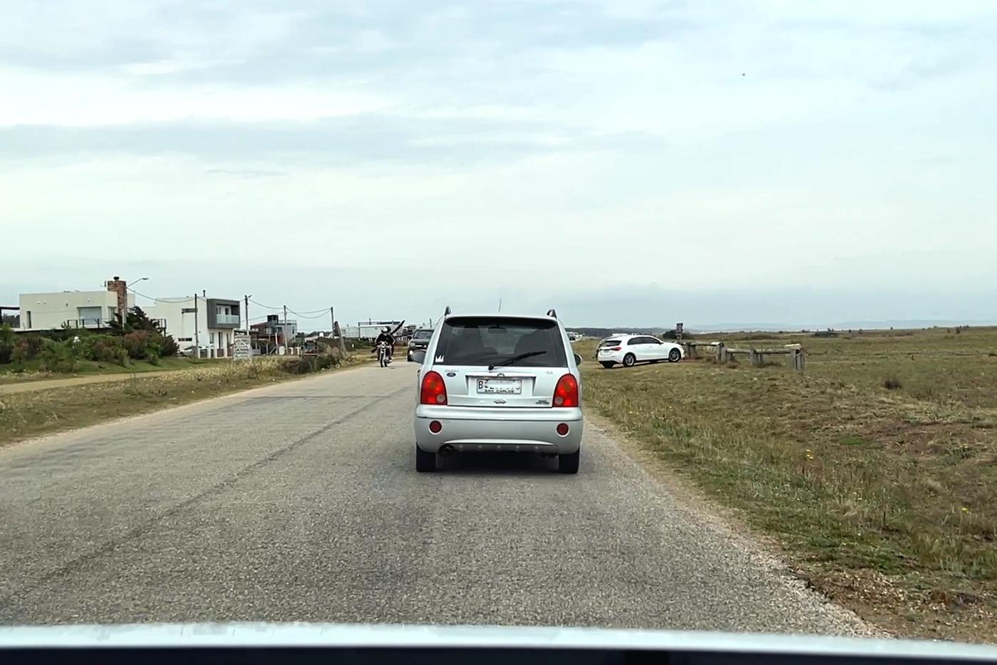 花了6000元在海上吃西餐,花了8000块钱到河里面吃一顿饭