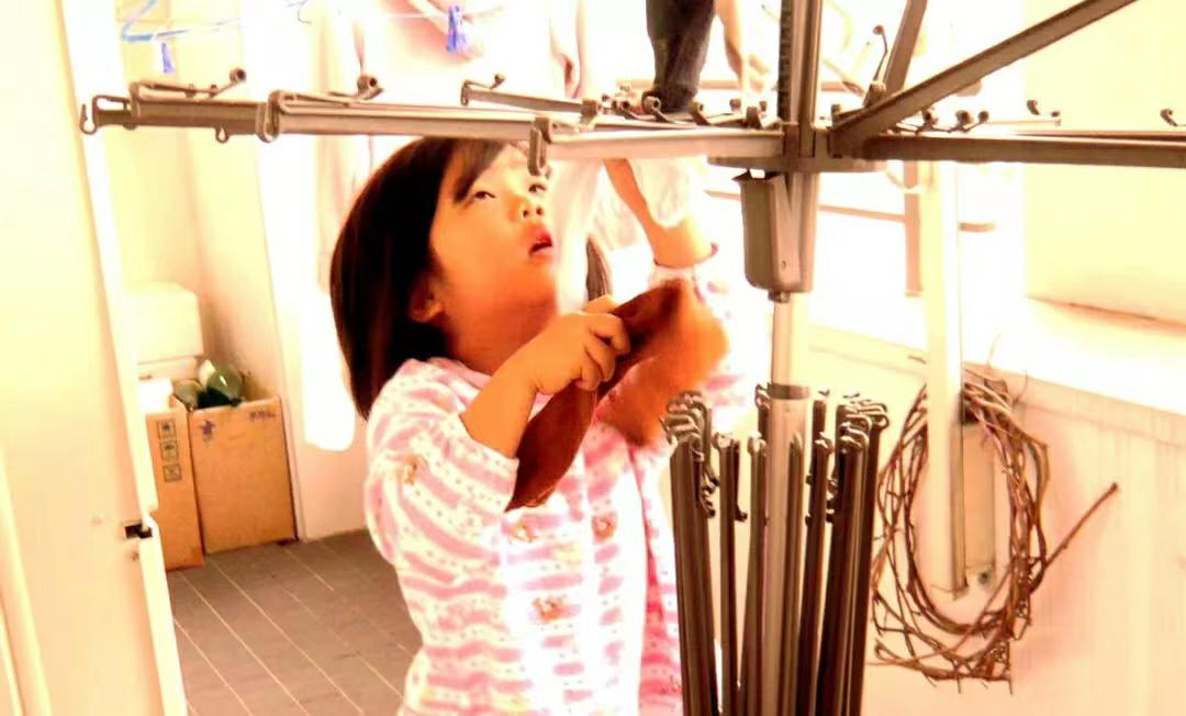 日本癌症晚期妈妈,日本妈妈强迫4岁女儿做饭