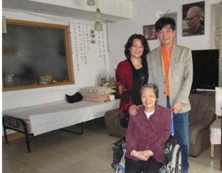 她是十位元帅夫人中，唯一健在的一个，今年已经95岁，子女都很牛