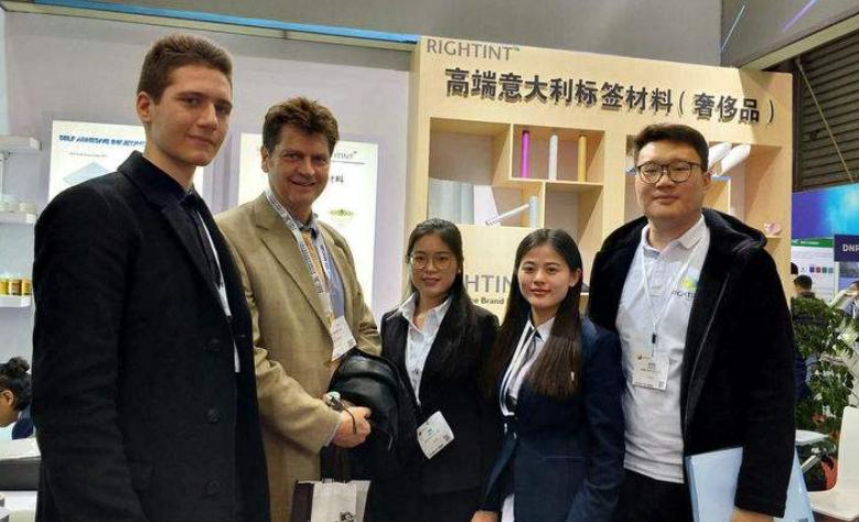 商务英语专业就业前途怎么样,大专商务英语就业方向及前景