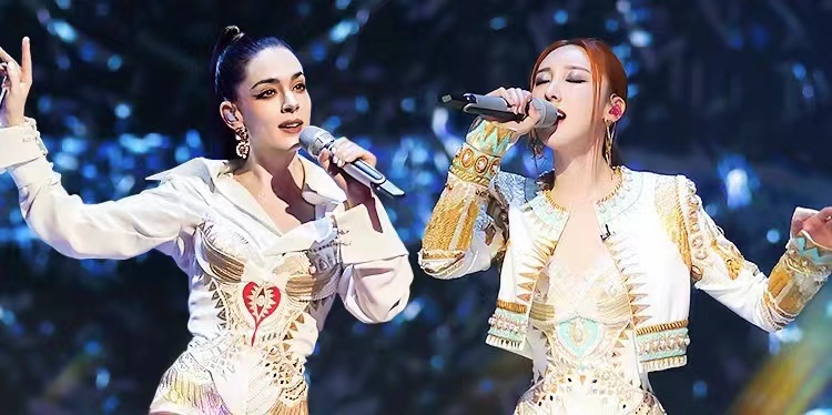 乘风2023：同样是“国际姐姐”，美依礼芽、唐伯虎对比，差异明显