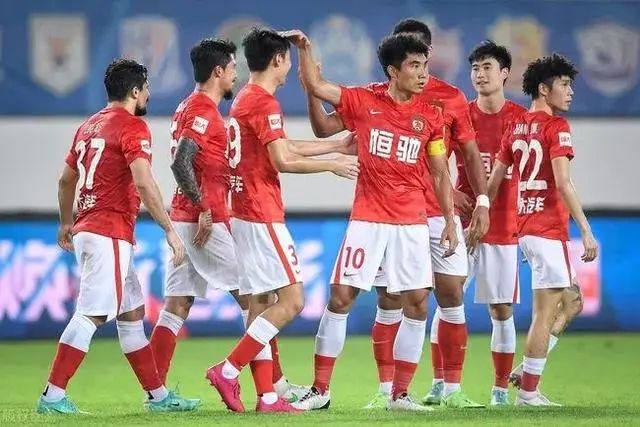 「太原楼评」2022男足和地产，由奢入俭难已渐行渐远