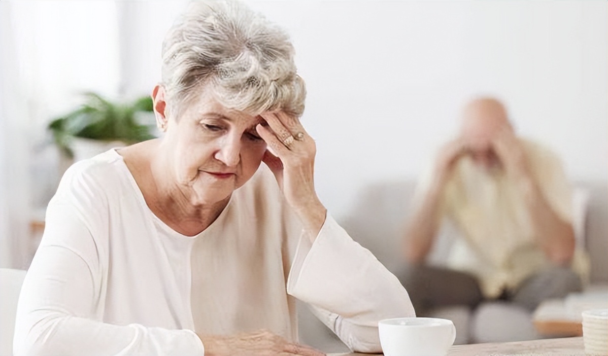 一个药方治脑梗,脑梗患者每天坚持散步能恢复吗