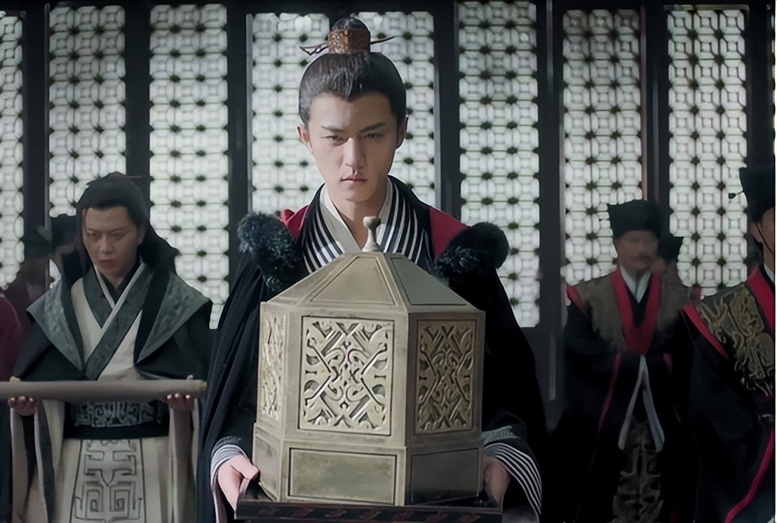 荆轲真的是武艺高超的第一刺客吗,荆轲武功低微