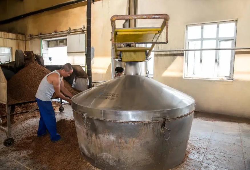 牛栏山二锅头和永丰二锅头区别,牛栏山二锅头与红星二锅头的区别