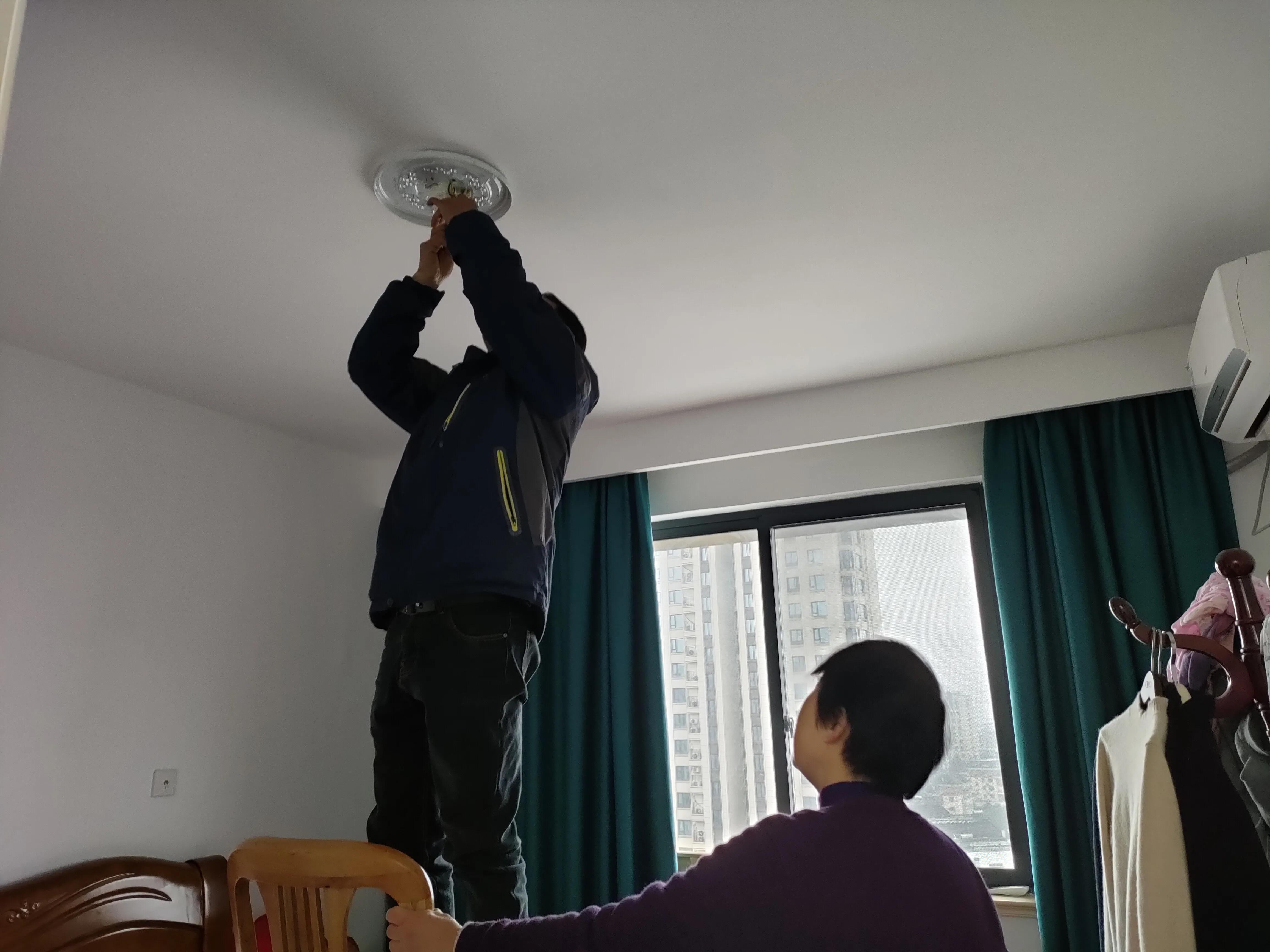 物业服务中心三月份工作简报,捷达物业阳光家园