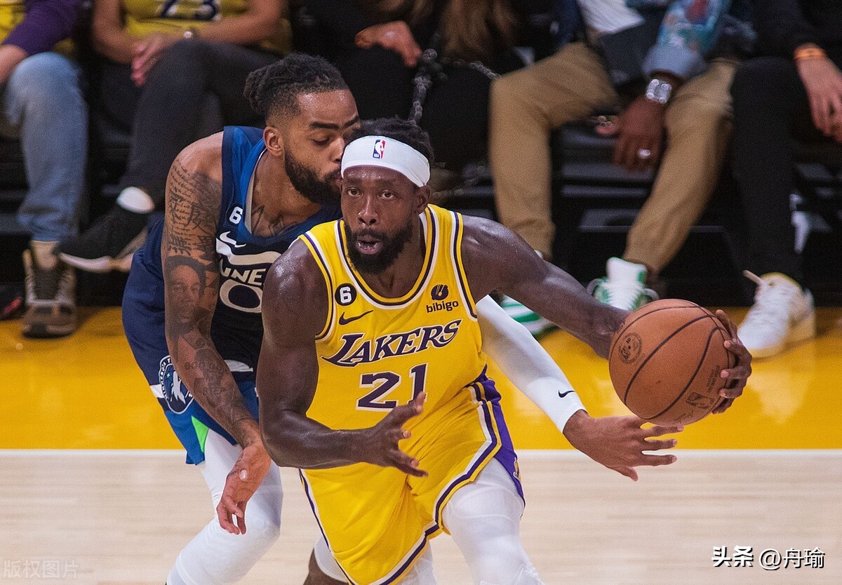 NBA晚报：詹皇转发中国视频，字母哥伸脚绊欧文，胖虎90度崴脚