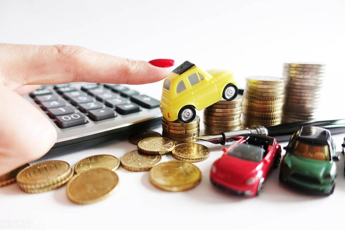 全款买车和车贷分期哪个更划算,买车贷款分期好还是全款好