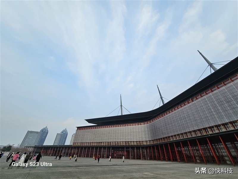 三星galaxys23ultra超大屏,三星galaxys23ultra打游戏分屏
