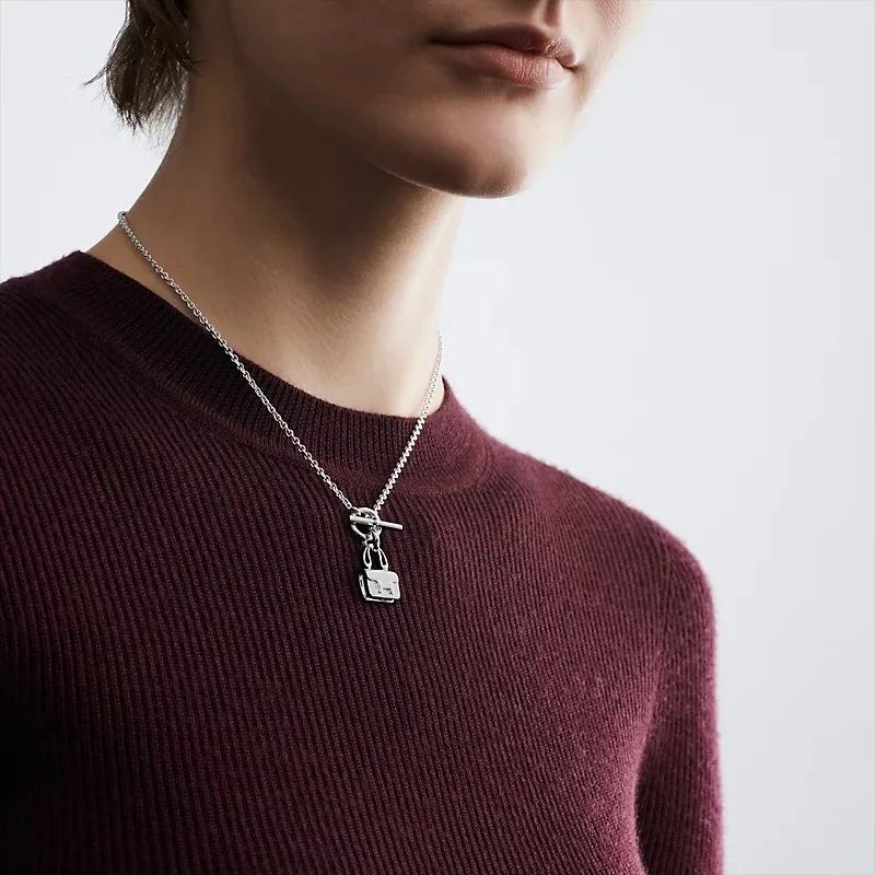 劳力士手表跟卡地亚手表哪个保值,劳力士跟卡地亚手表哪个最保值