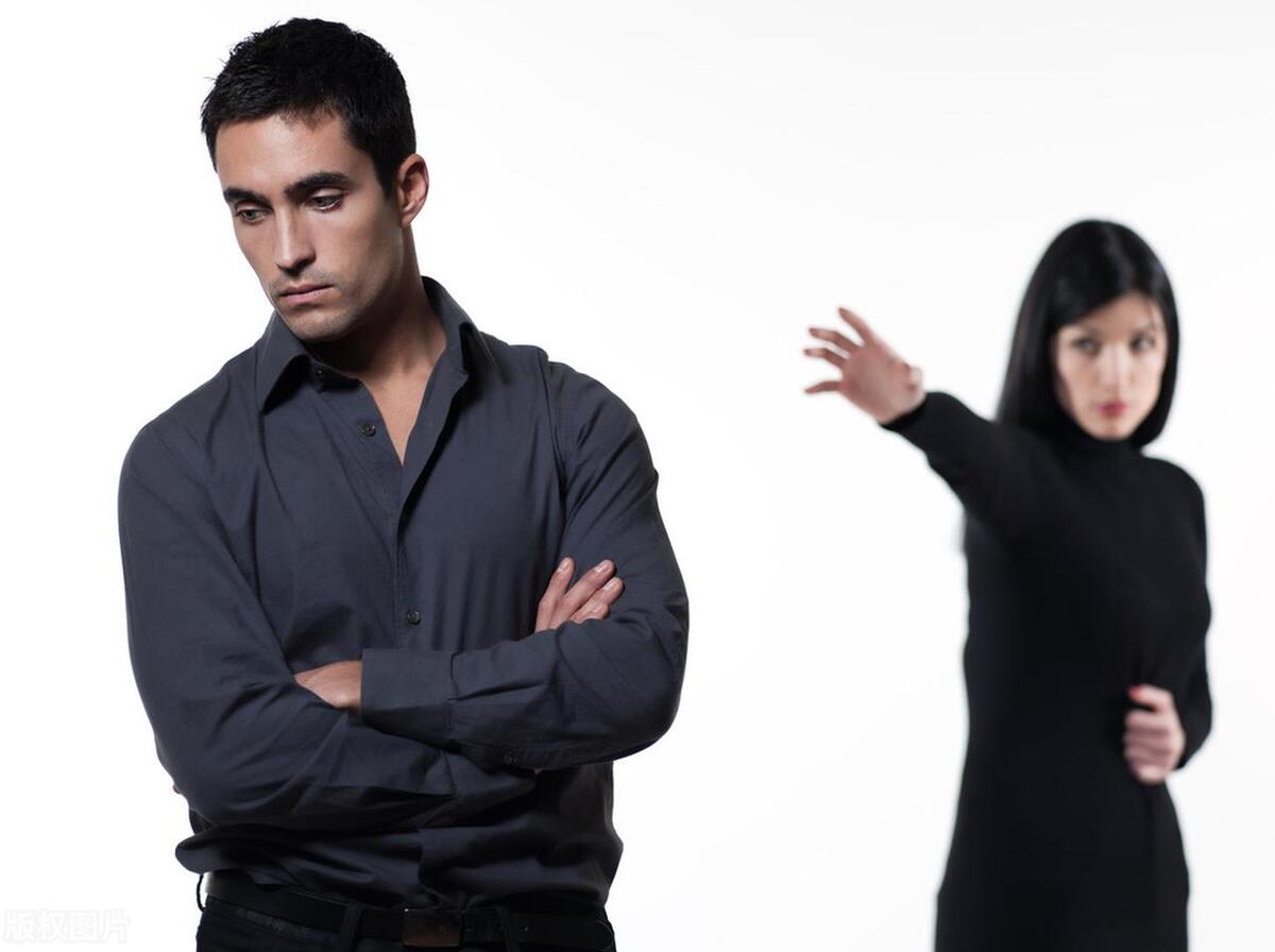 老婆对男人太冷淡了，男人应该怎么办，是否有解决办法？