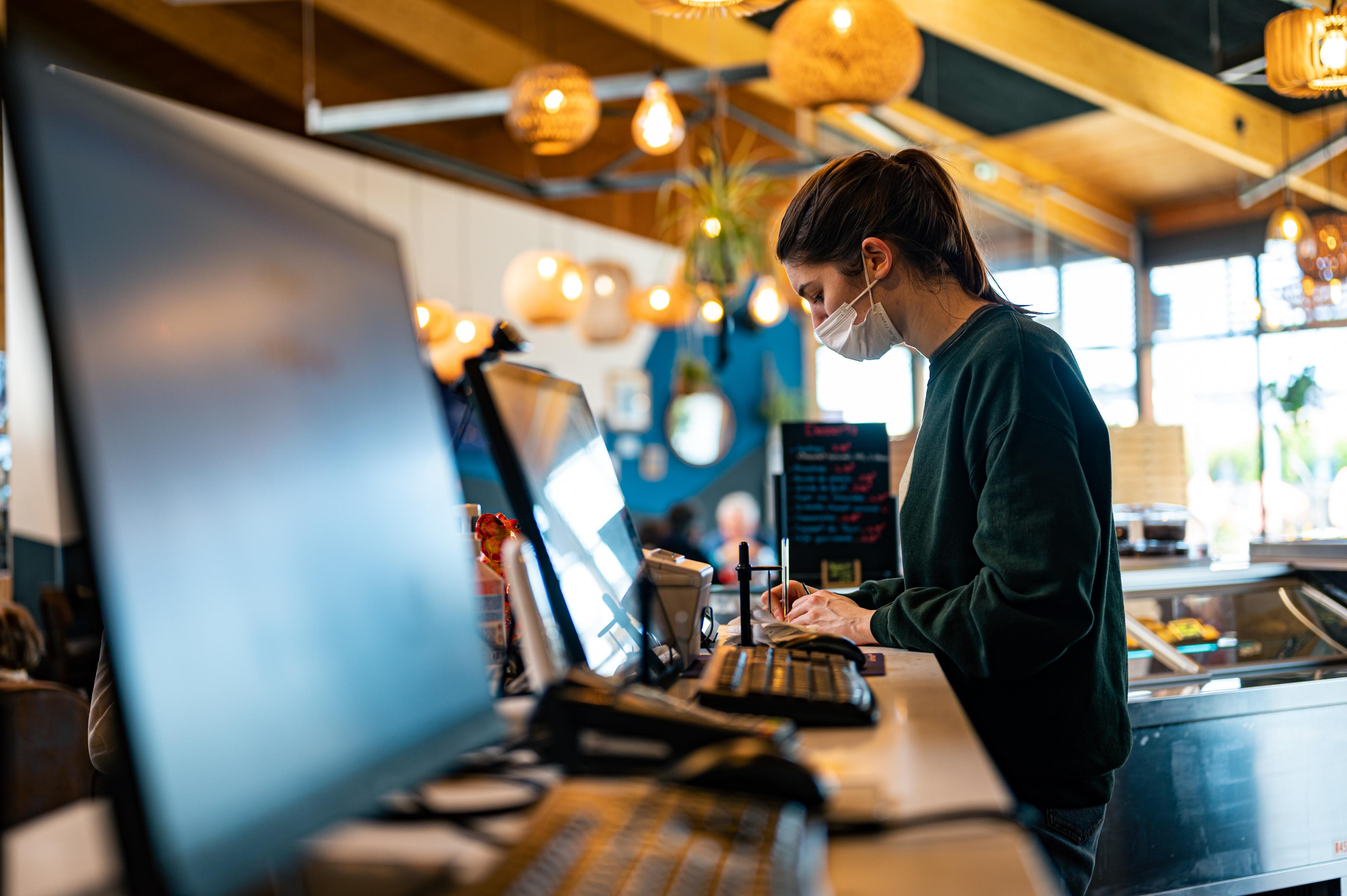 英国留学兼职,英国留学生兼职有时间限制吗