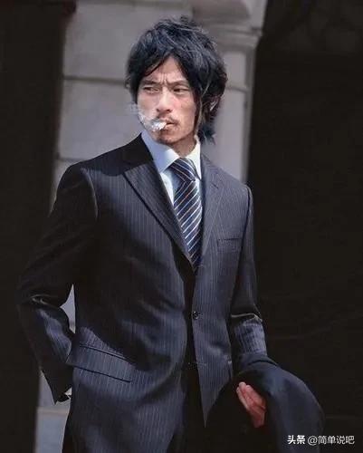 47岁犀利哥现状,当年风靡一时的犀利哥相片