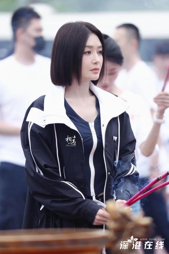 钟汉良秦岚新剧亦舞之城,秦岚新戏杀青