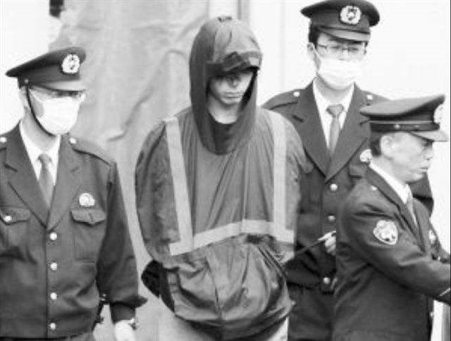 日本最帅罪犯逃亡两年三次整容,日本最帅通缉犯