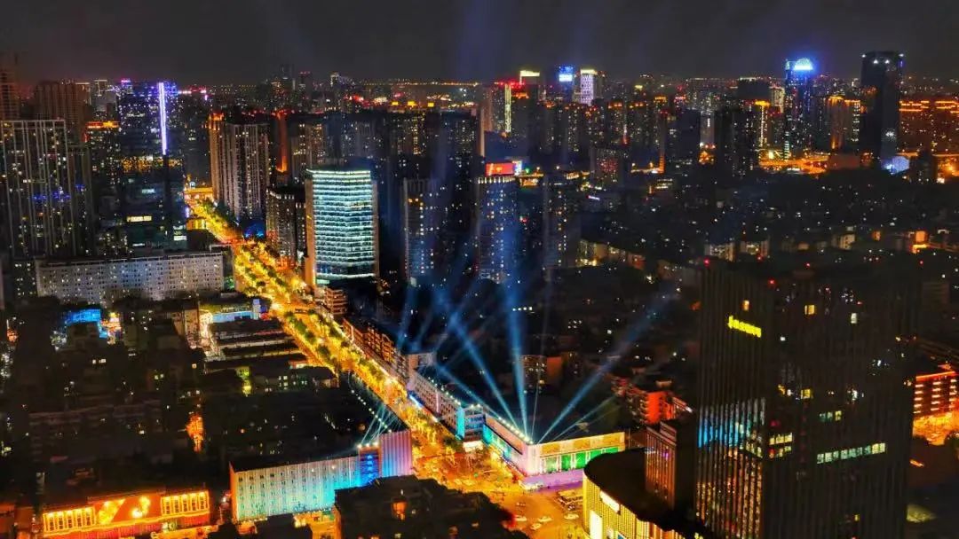 名校名企联手打造区域教育新高地,打造比肩东西海的教育强区