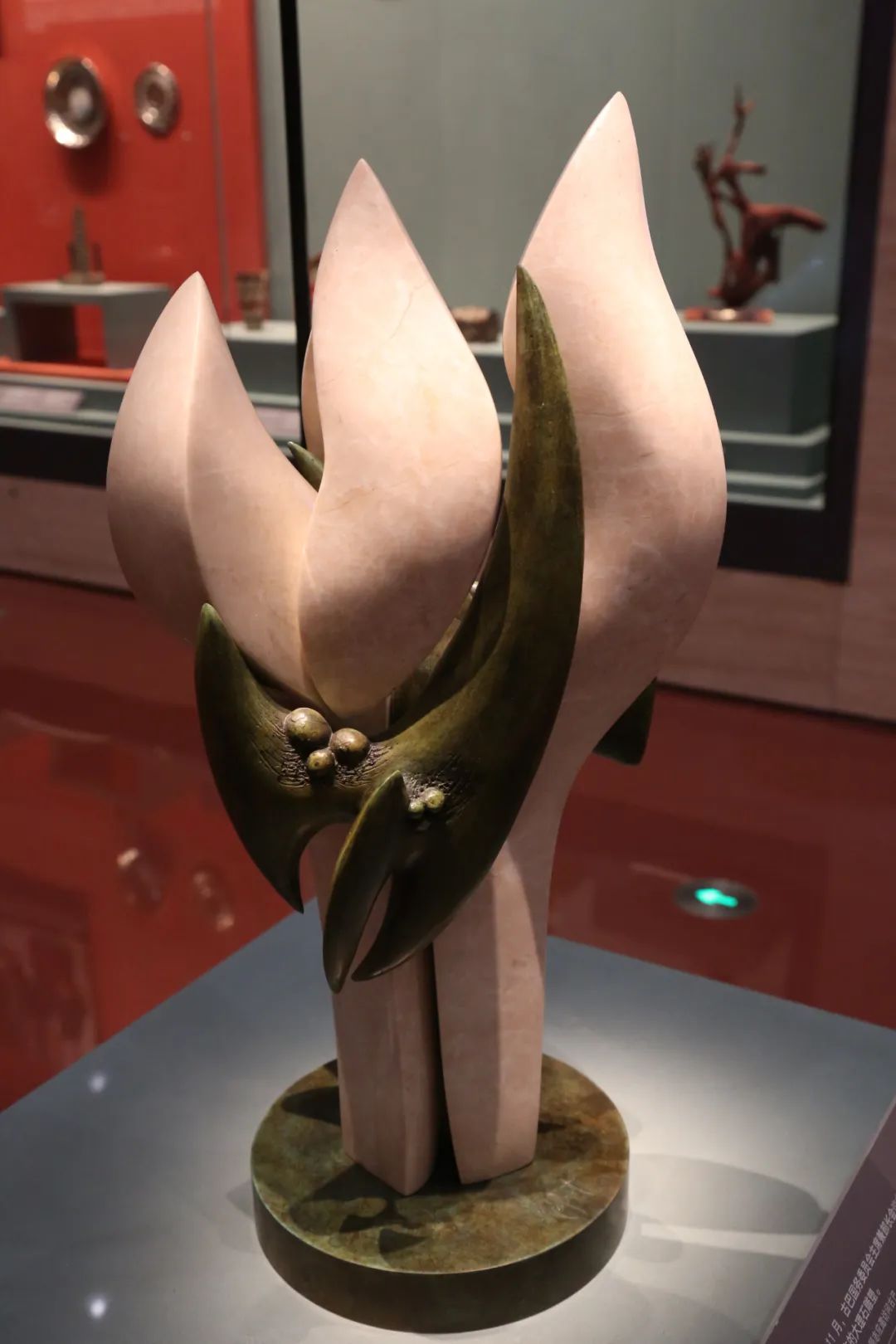 命运原来是水乳：毛主席收过的这些“礼品”