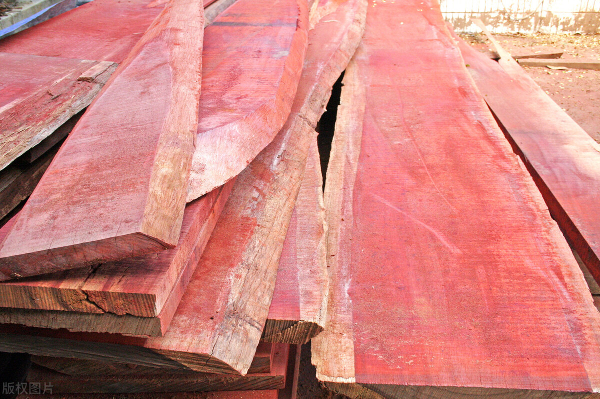 为什么越来越多家庭选择红木家具,为什么那么多人喜欢红木家具