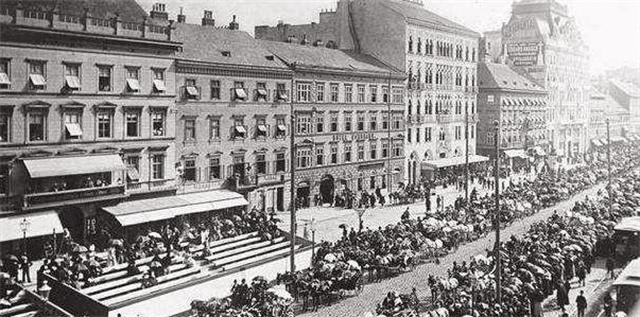 二战后德国为什么叫民主共和国,二战后为什么德国能崛起