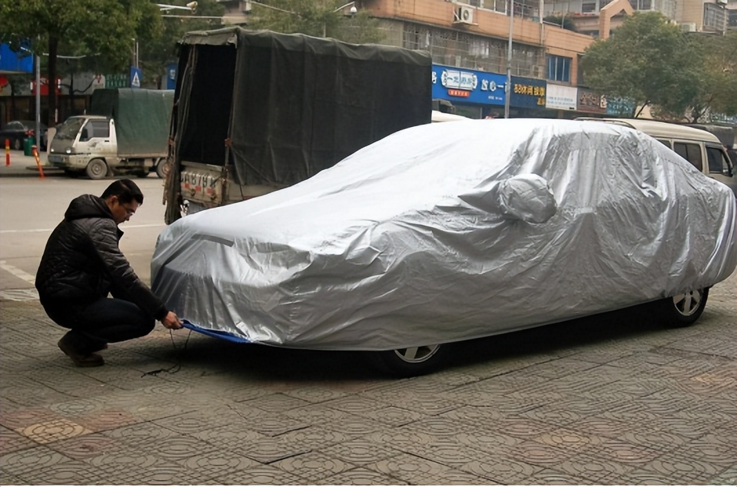 停车位罩车衣扣分吗,汽车停车罩车衣扣12分