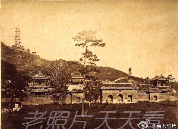 纳粹德国屠杀犹太女人,变态纳粹