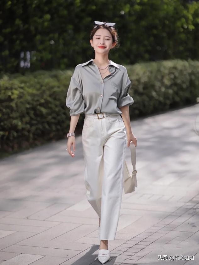 今夏穿t恤时注意避开的3款,减龄洋气显瘦爆款t恤