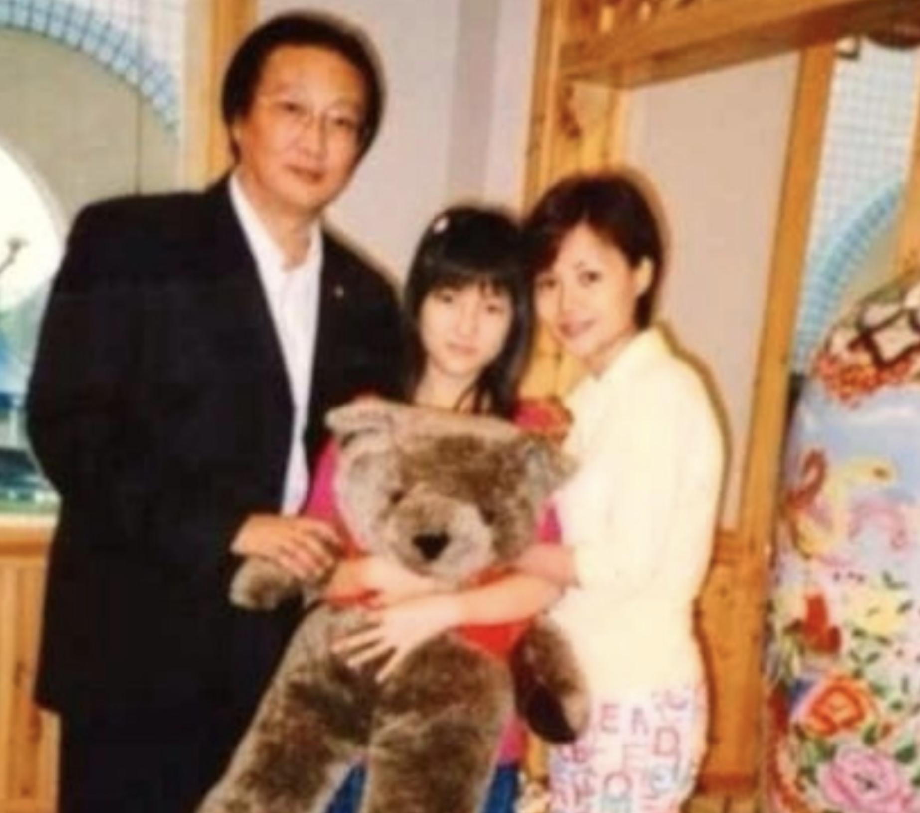 郭美美第一次进监狱判多久,郭美美犯过多少罪