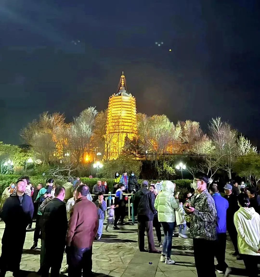 单日1.2万人“涌入”！爱上这个“店”的N个理由