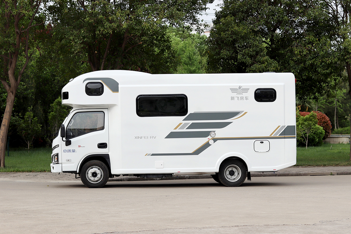 新飞s100房车和h300有什么不同,上汽轻卡s100与新飞房车对比评测