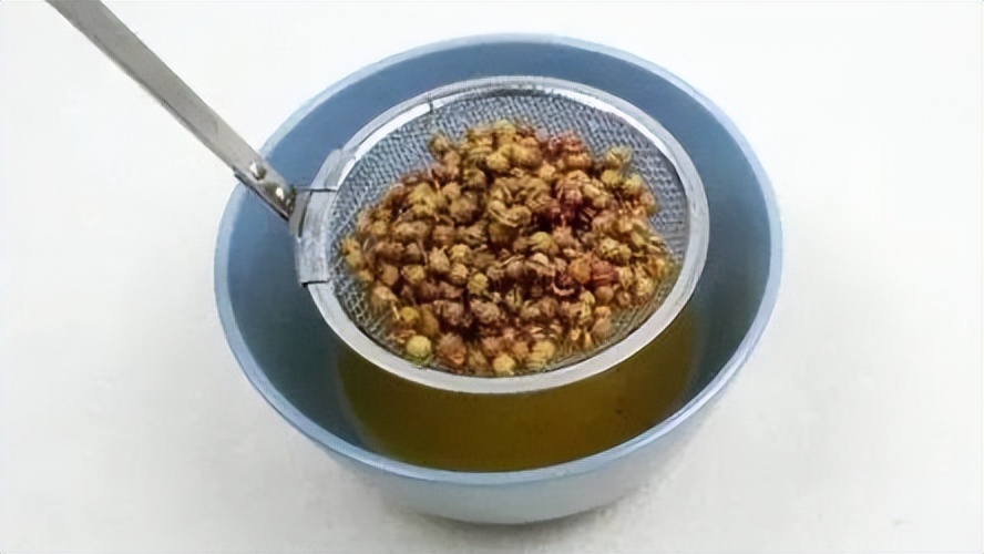 三菜品风味的起源花椒调味三剑客，花椒水、花椒面、花椒油（25）