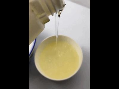 奶茶里没有奶，虾仁里没有虾，东北绝命毒师公开打假，一夜爆火