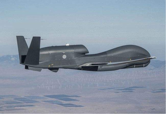 rq4a全球鹰无人机,美国无人机全球鹰价格