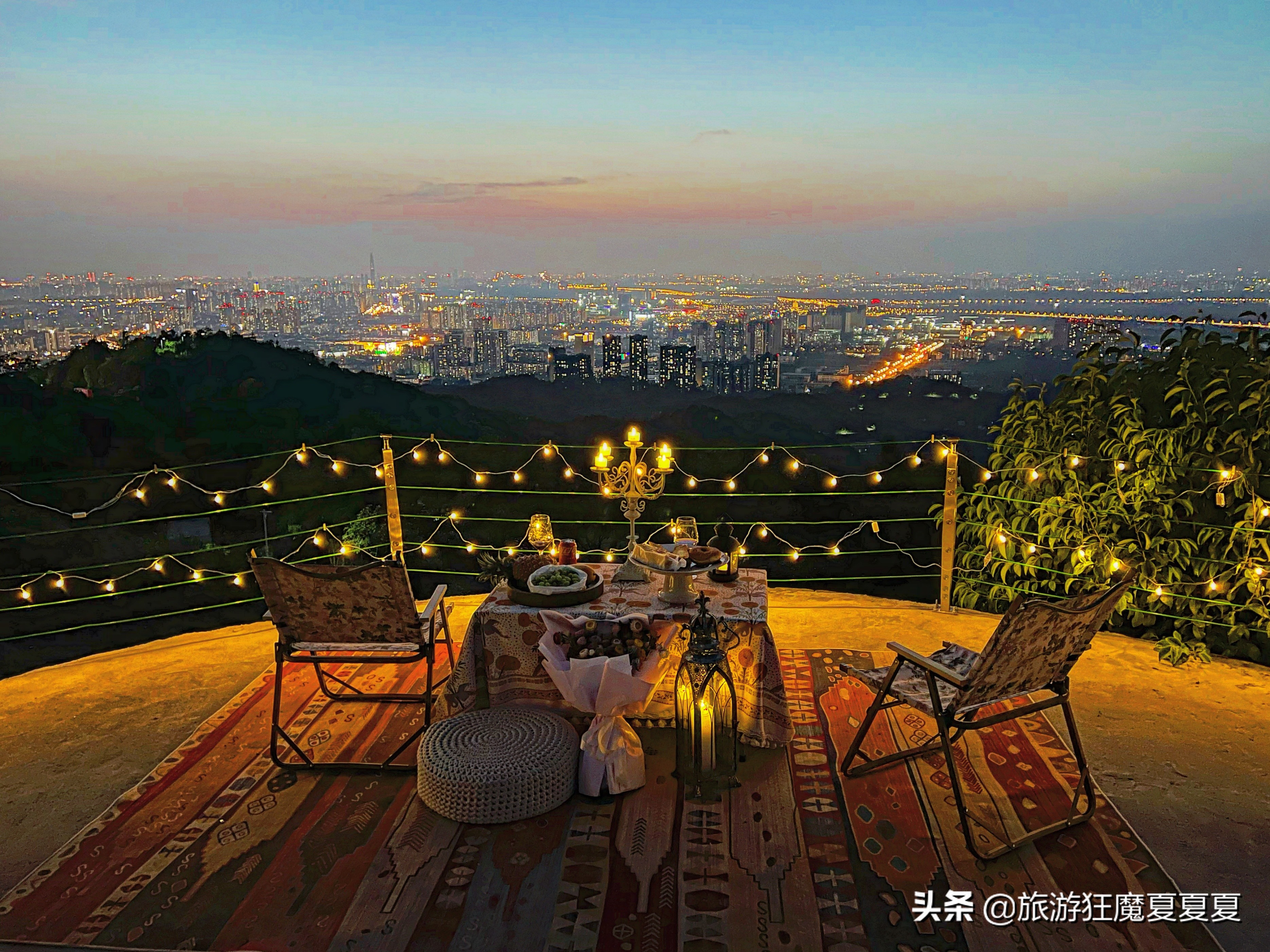 成都龙泉山火到半夜都堵车？跟风夜爬大可不必，这样才有绝美日出