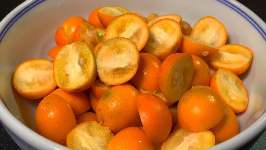 这6种水果蒸着吃止咳化痰又润肺,止咳水果排名6种水果止咳化痰