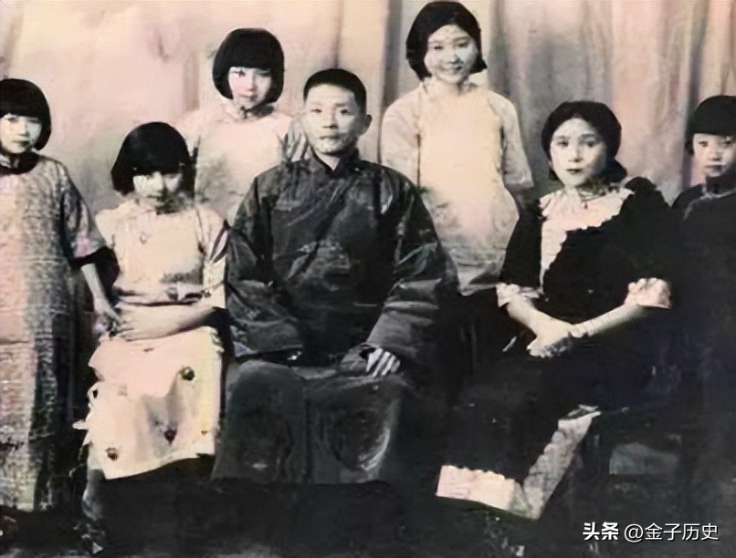 日本女护士嫁中国将军64年，生下歌唱家女儿，女婿更是家喻户晓