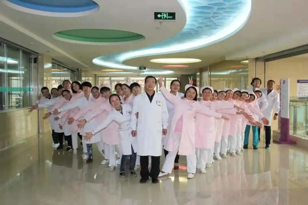 “术过无痕”，一个小孔解决孩子大问题