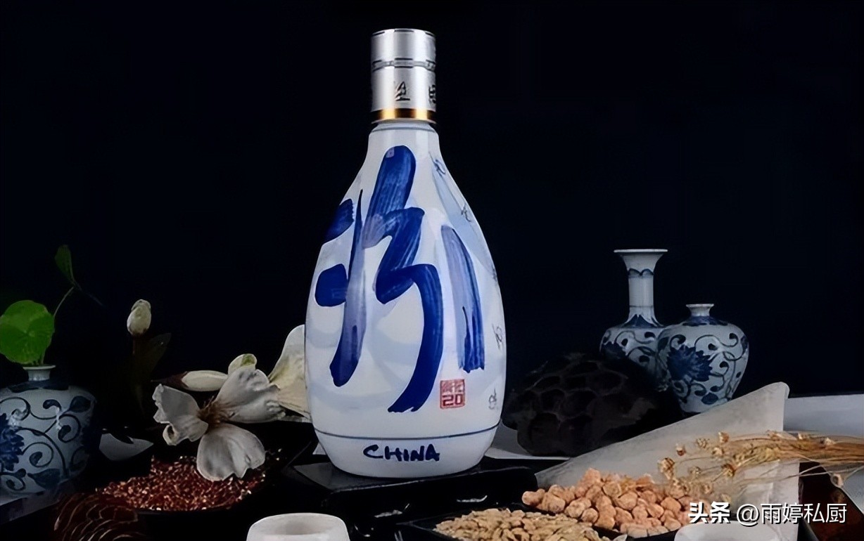 青花瓷汾酒42和53度怎么区别,青花瓷20年汾酒53度和42度哪个更好
