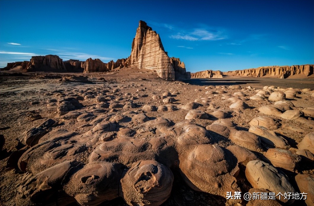 暑假北疆旅游攻略详细,五一适合去南疆还是北疆