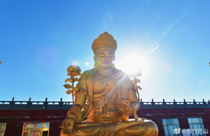 佛教四大名山五台山,五台山自然风景最好的寺院