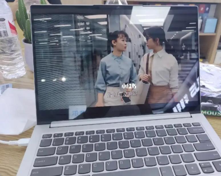 联想笔记本一直充电不用有影响吗,联想笔记本电脑正确的充电方法